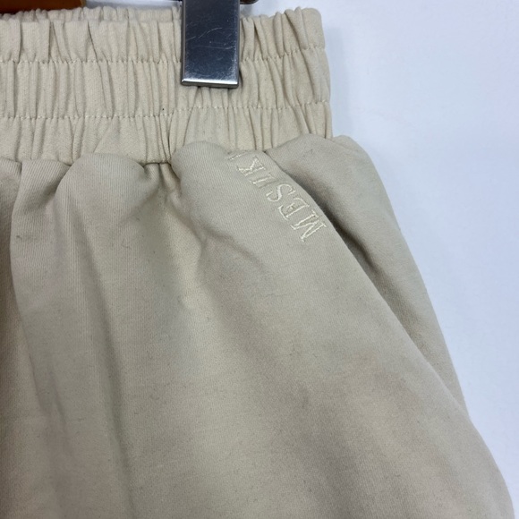Meshki Tahlia Loopback Shorts Cream Sz L - Picture 6 of 10